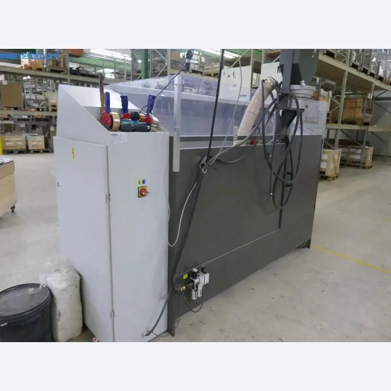 Máquinas para a produção de mobiliário para salas de estar-3