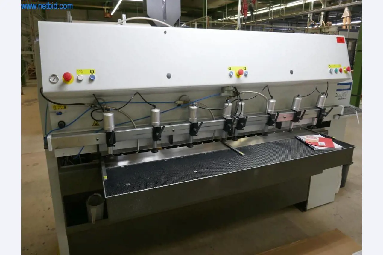 Máquinas para a produção de mobiliário para salas de estar-6