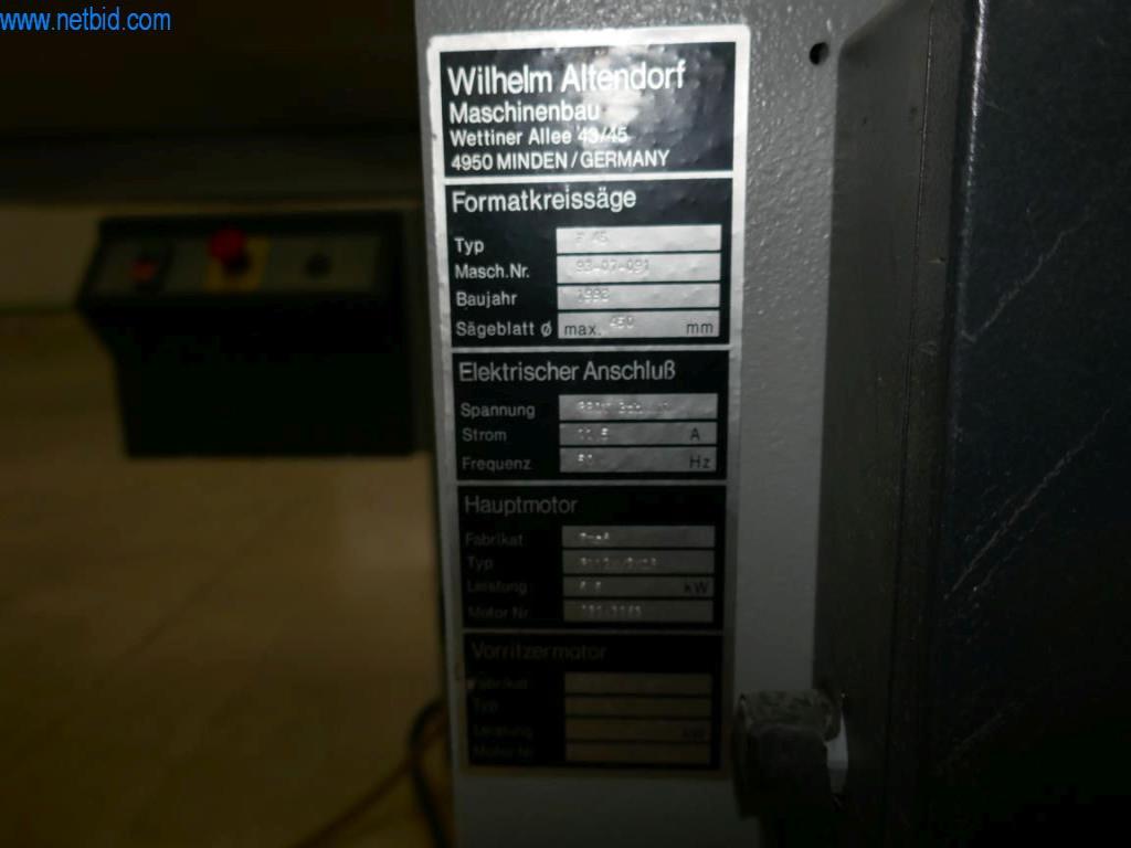 Máquinas para a produção de mobiliário para salas de estar-2