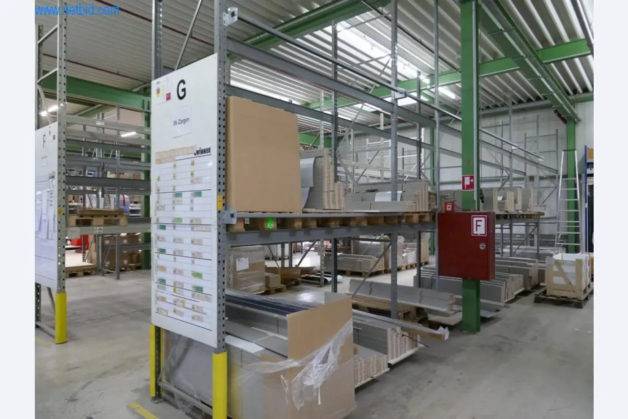 Máquinas para a produção de mobiliário para salas de estar-7