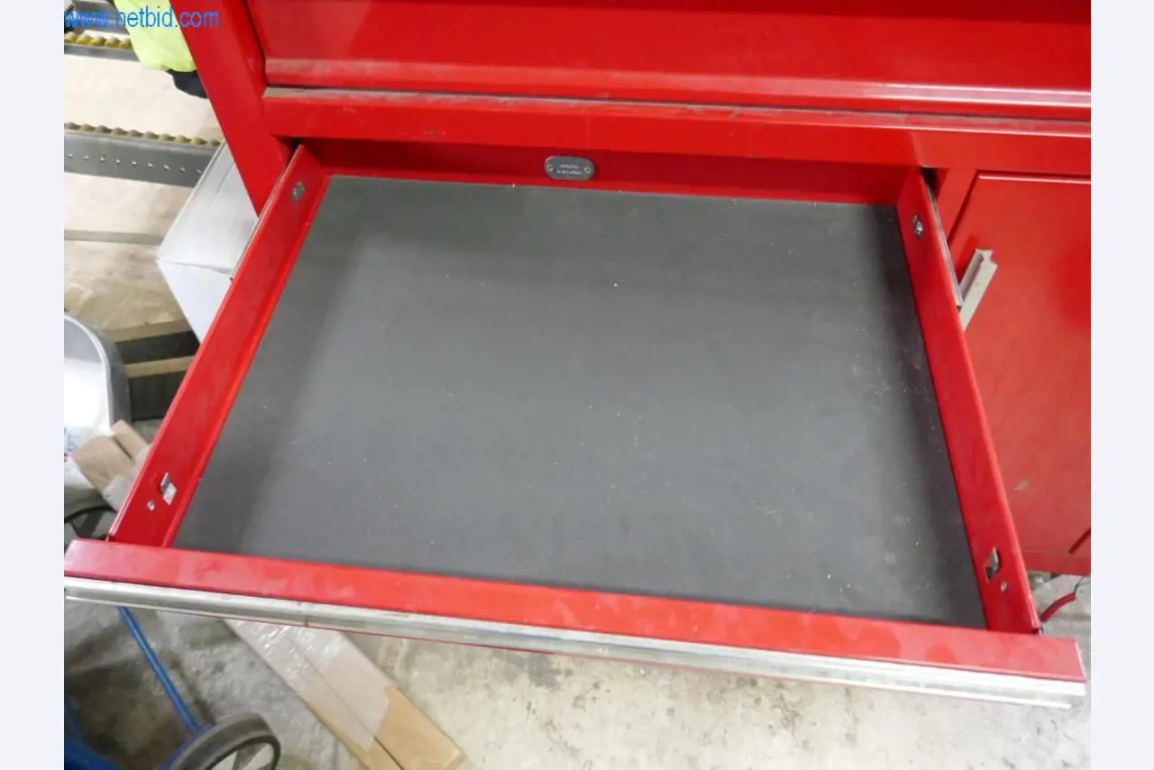 Maschinen zur Herstellung von Wohnraummöbeln-2