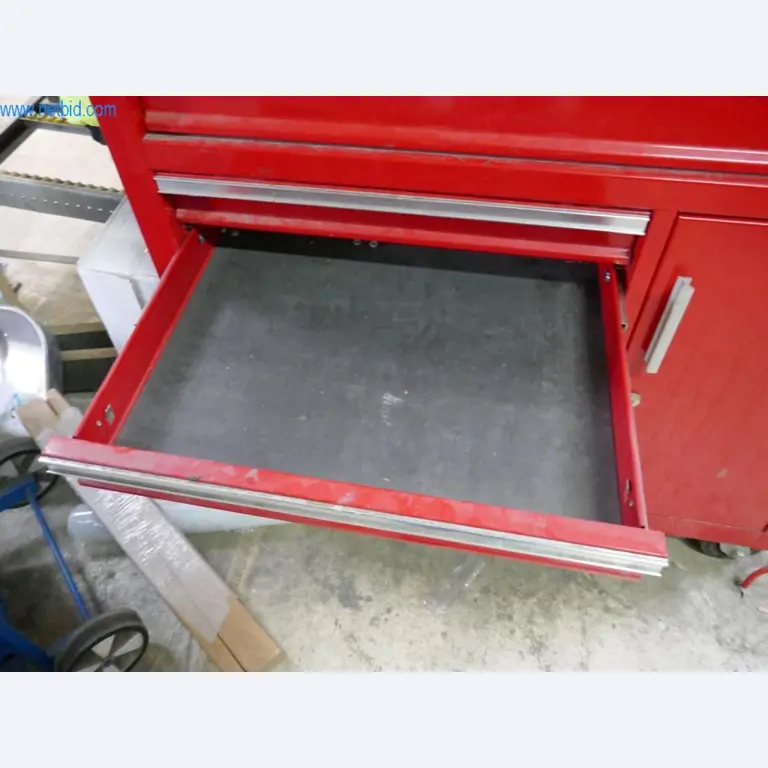 Maschinen zur Herstellung von Wohnraummöbeln-4