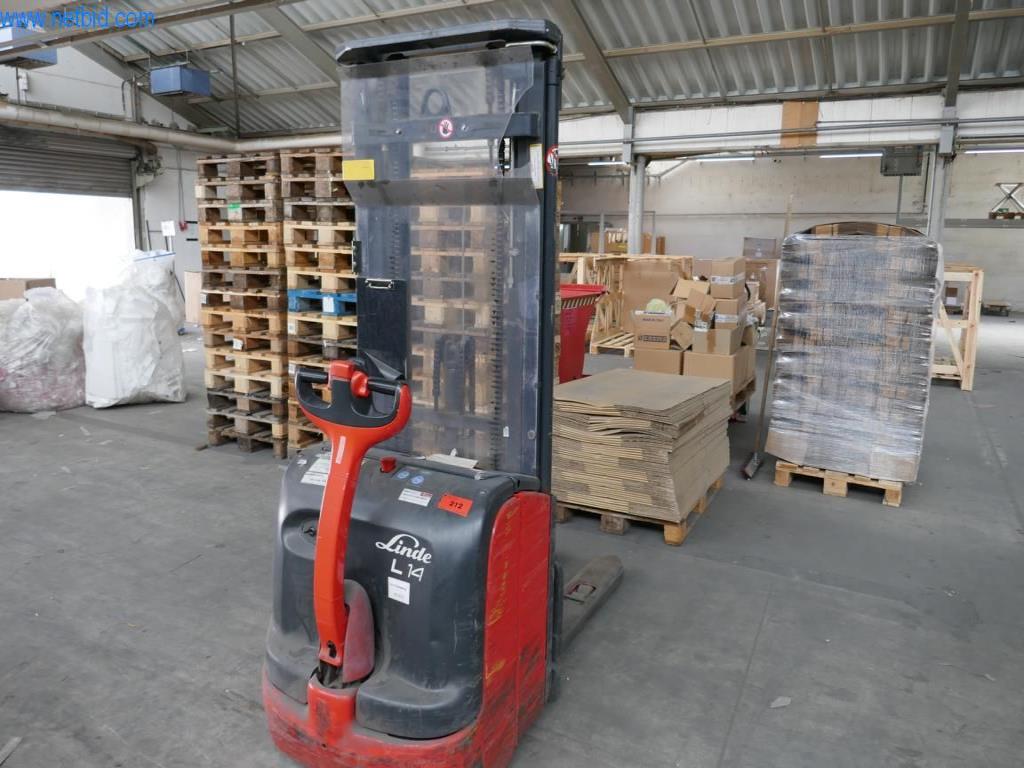 Máquinas para a produção de mobiliário para salas de estar-1