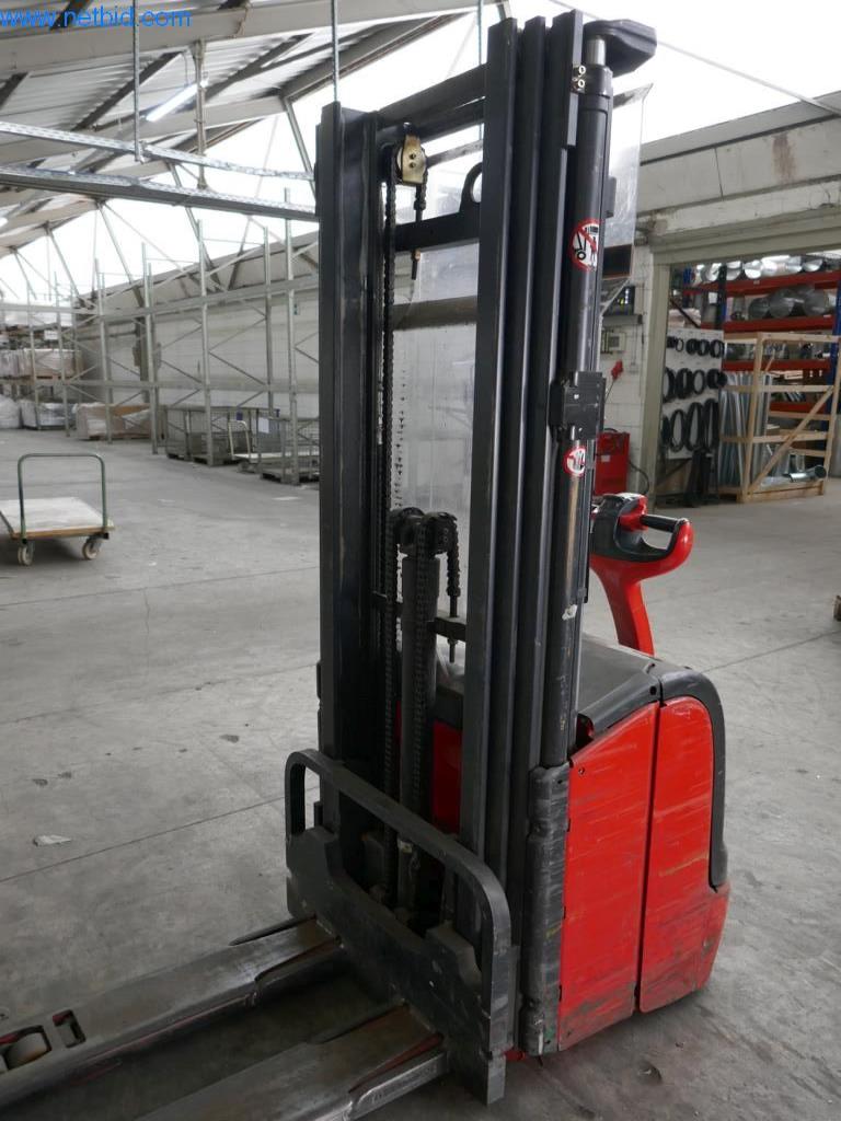 Máquinas para a produção de mobiliário para salas de estar-2