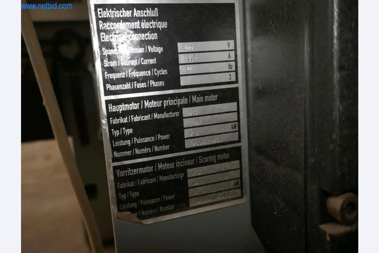 Máquinas para a produção de mobiliário para salas de estar-6