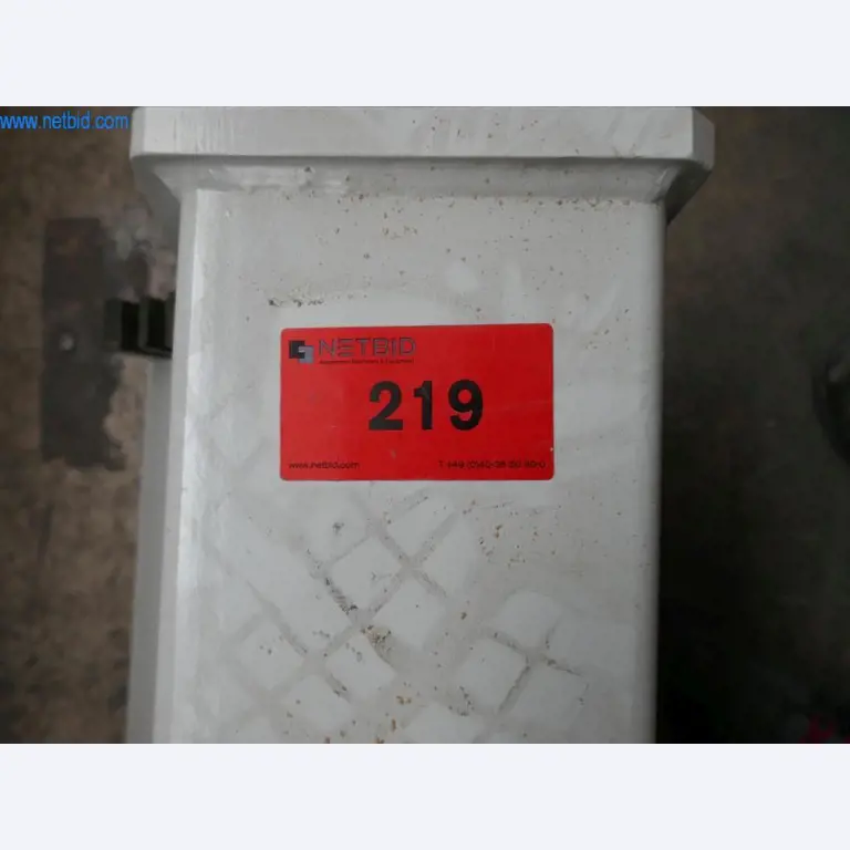 Máquinas para a produção de mobiliário para salas de estar-3