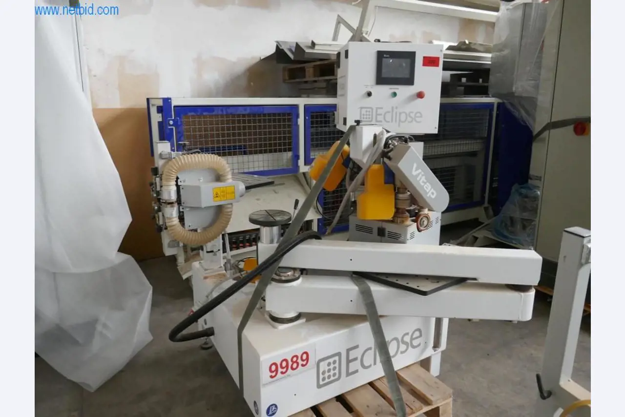 Máquinas para a produção de mobiliário para salas de estar-2