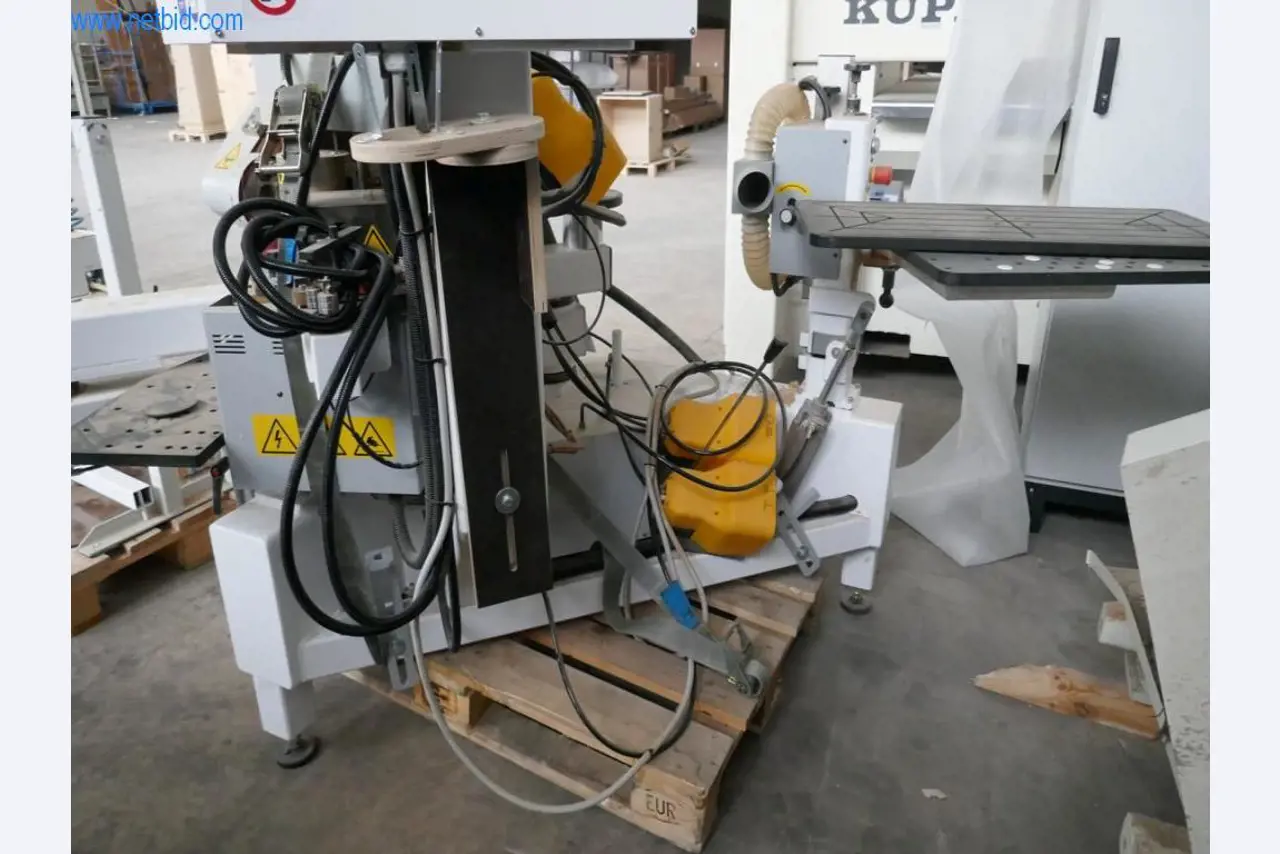 Máquinas para a produção de mobiliário para salas de estar-6