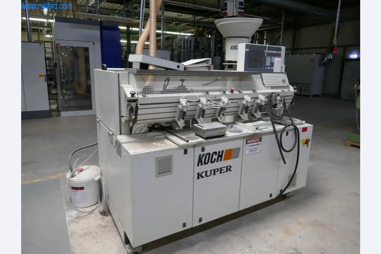 Maschinen zur Herstellung von Wohnraummöbeln-2