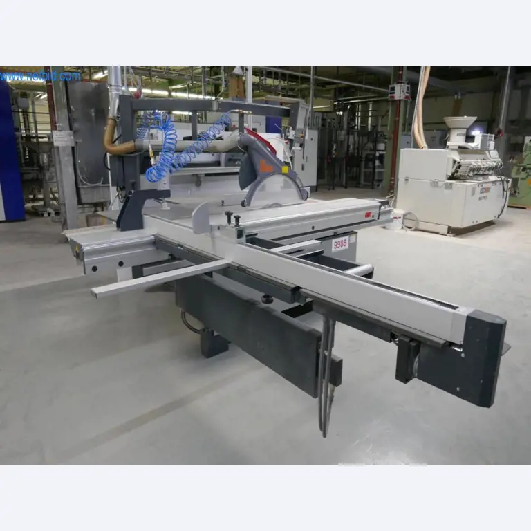 Stroje na výrobu obývacího nábytku-2