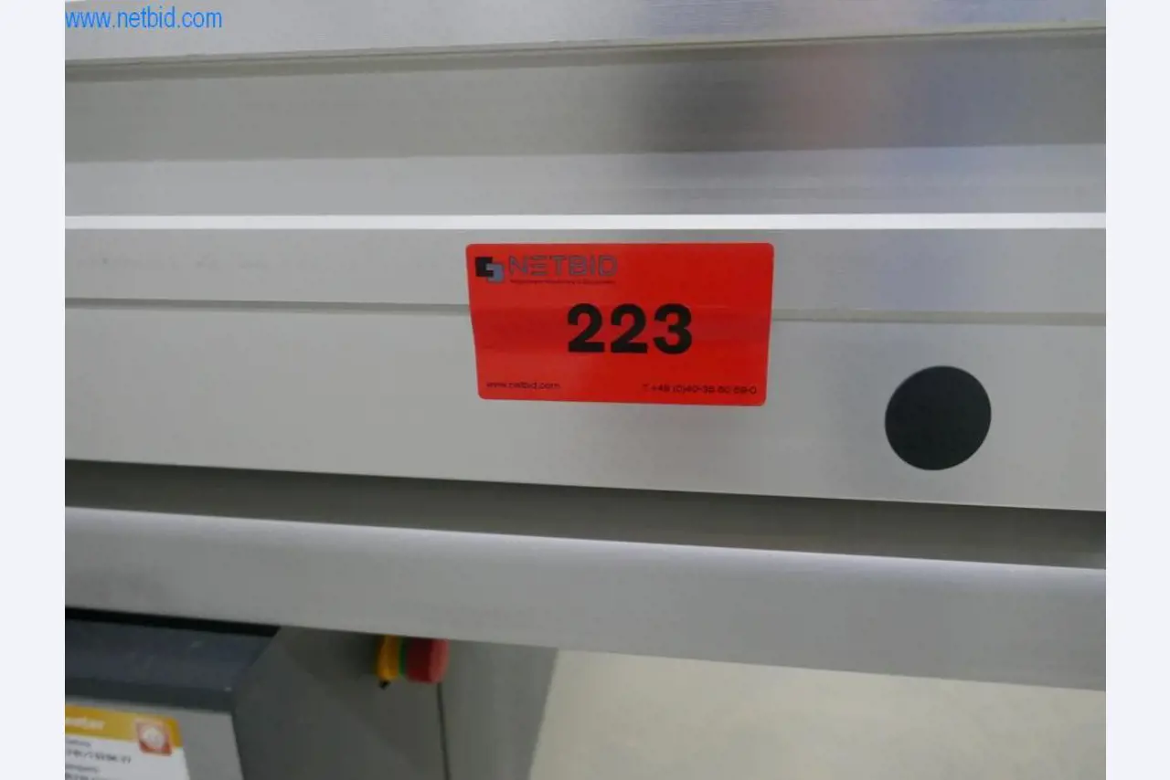 Stroje na výrobu obývacího nábytku-3