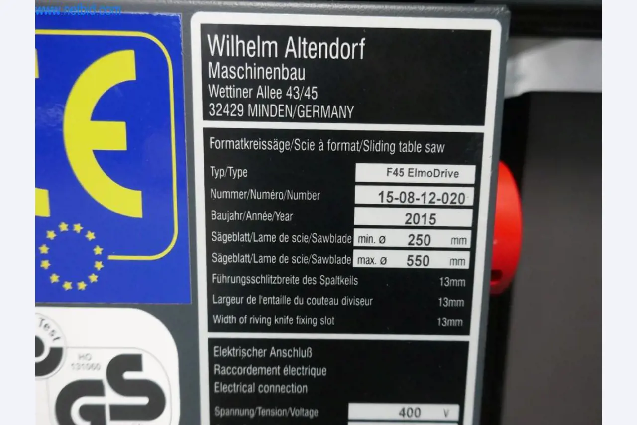 Stroje na výrobu obývacího nábytku-4