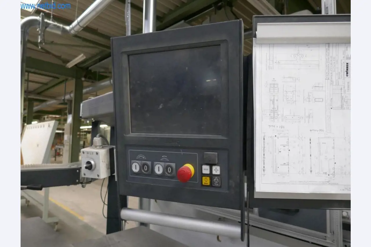 Stroje na výrobu obývacího nábytku-7