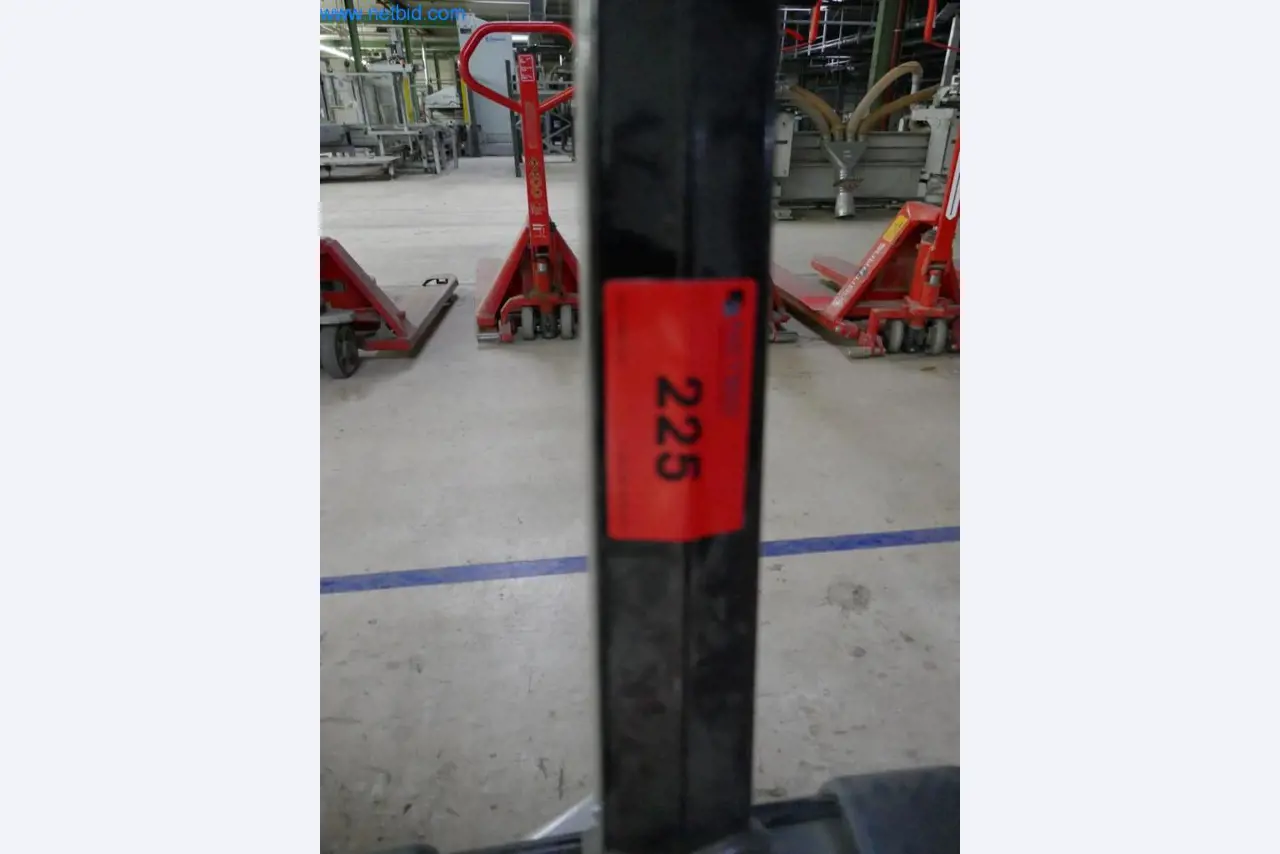 Máquinas para a produção de mobiliário para salas de estar-2