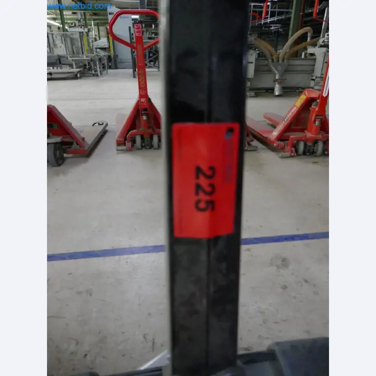 Máquinas para a produção de mobiliário para salas de estar-2