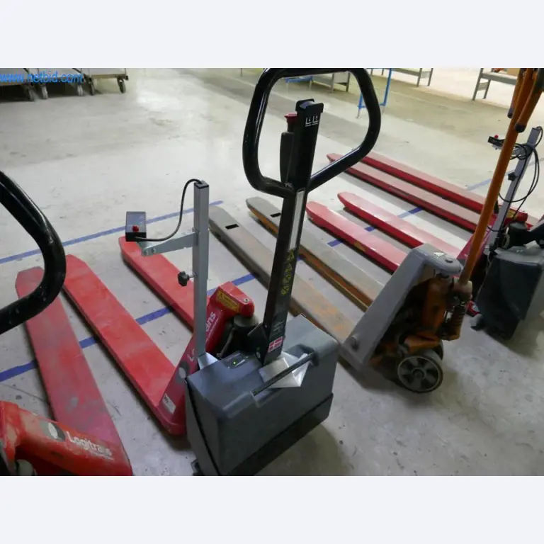 Máquinas para a produção de mobiliário para salas de estar-3