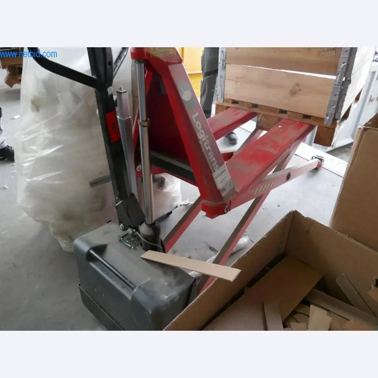 Maschinen zur Herstellung von Wohnraummöbeln-4