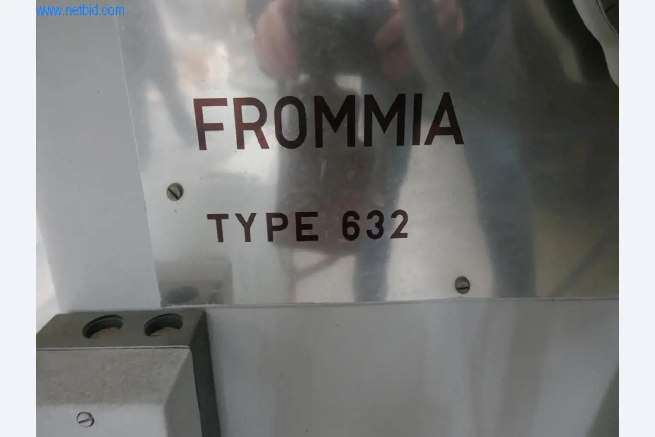 Stroji za proizvodnjo pohištva za dnevne sobe-3