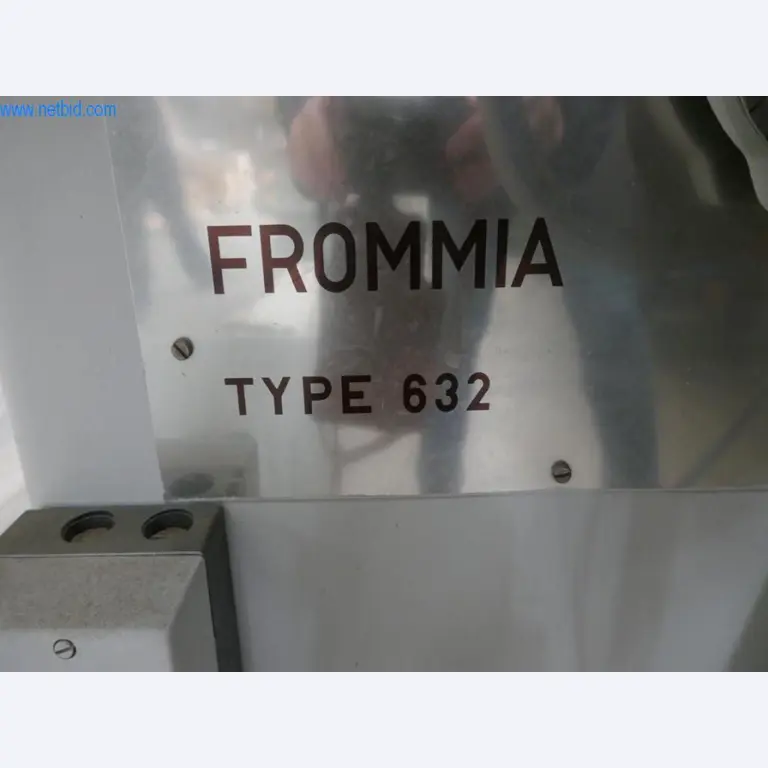 Stroji za proizvodnjo pohištva za dnevne sobe-3