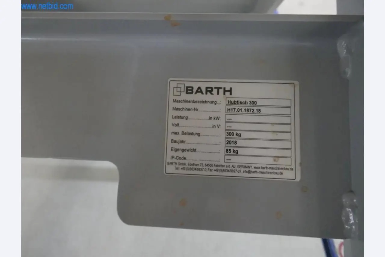 Maschinen zur Herstellung von Wohnraummöbeln-3