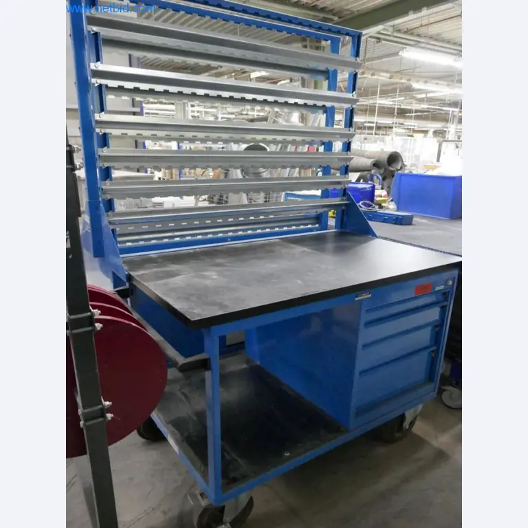 Stroje na výrobu obývacího nábytku-2