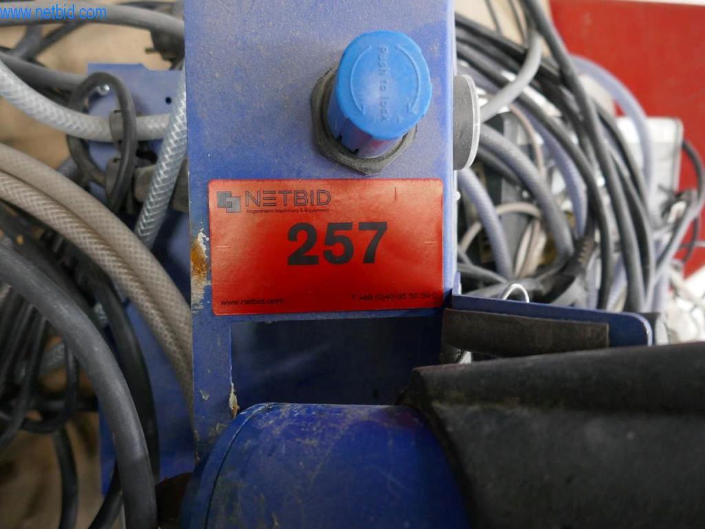 Maschinen zur Herstellung von Wohnraummöbeln-3