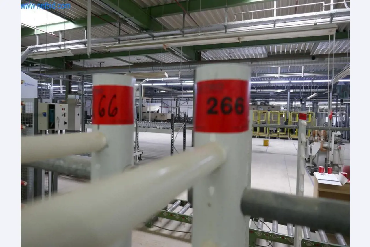 Máquinas para a produção de mobiliário para salas de estar-2