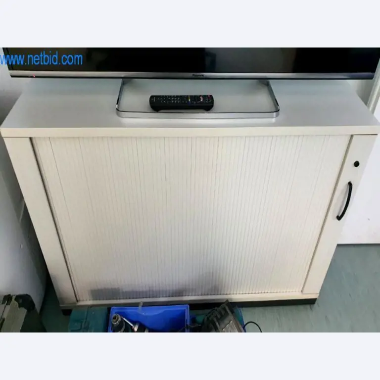 Stroje na výrobu obývacího nábytku-3