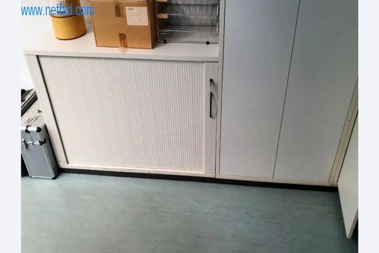 Stroje na výrobu obývacího nábytku-4