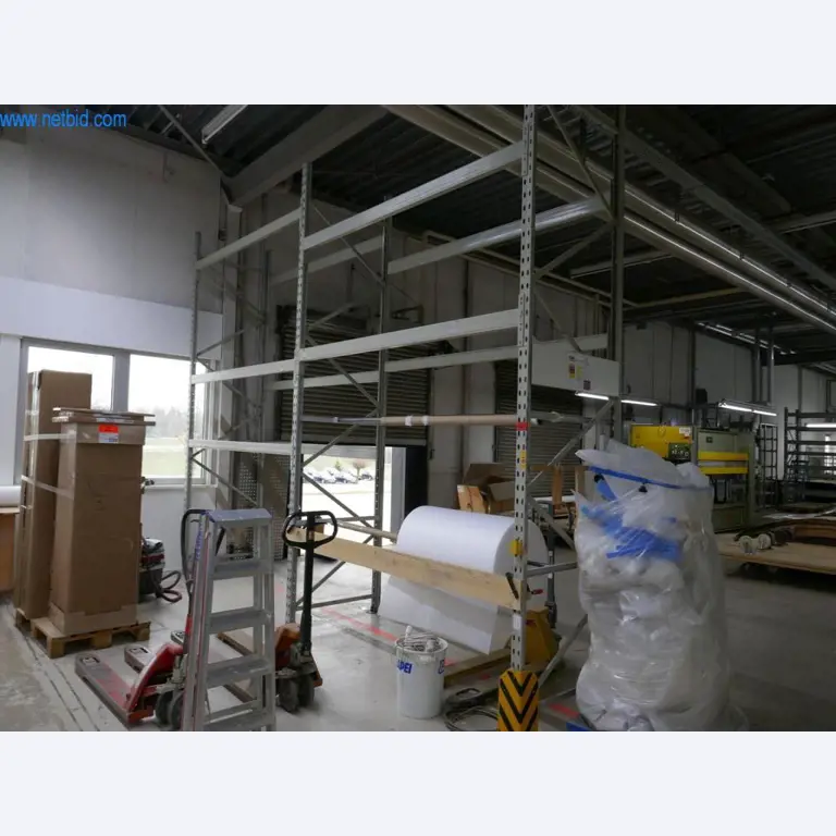 Stroje na výrobu obývacího nábytku-1