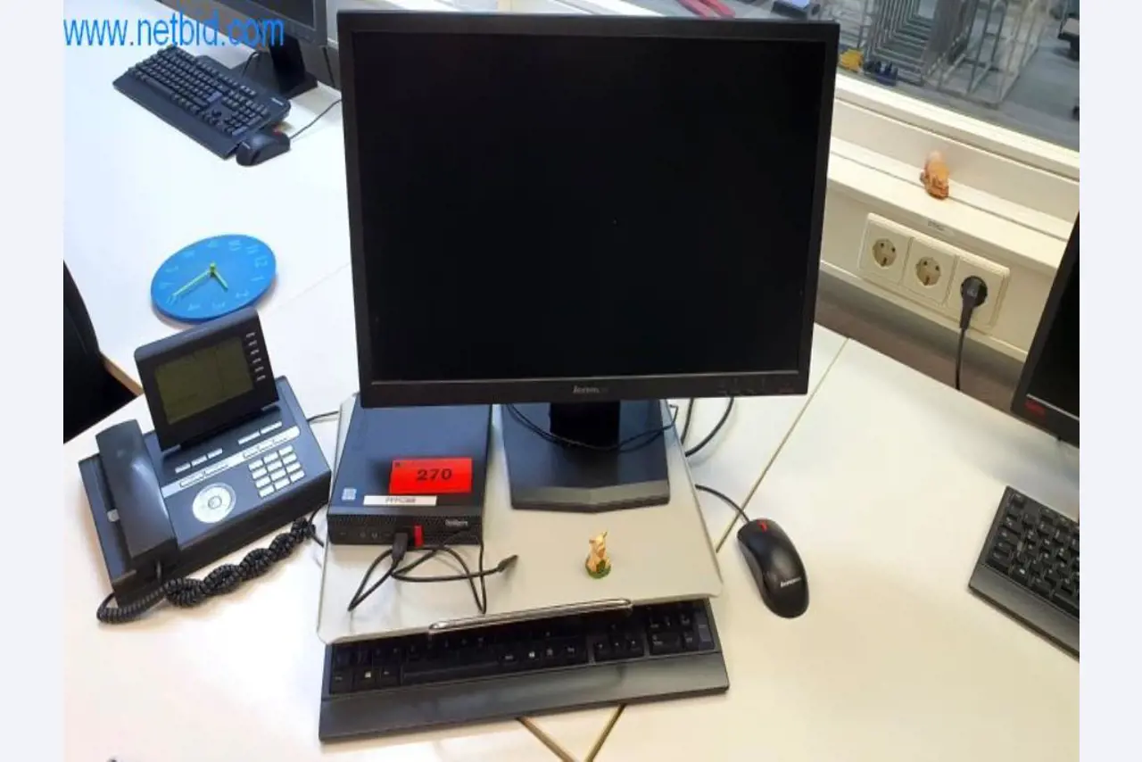 Stroje na výrobu obývacího nábytku-1