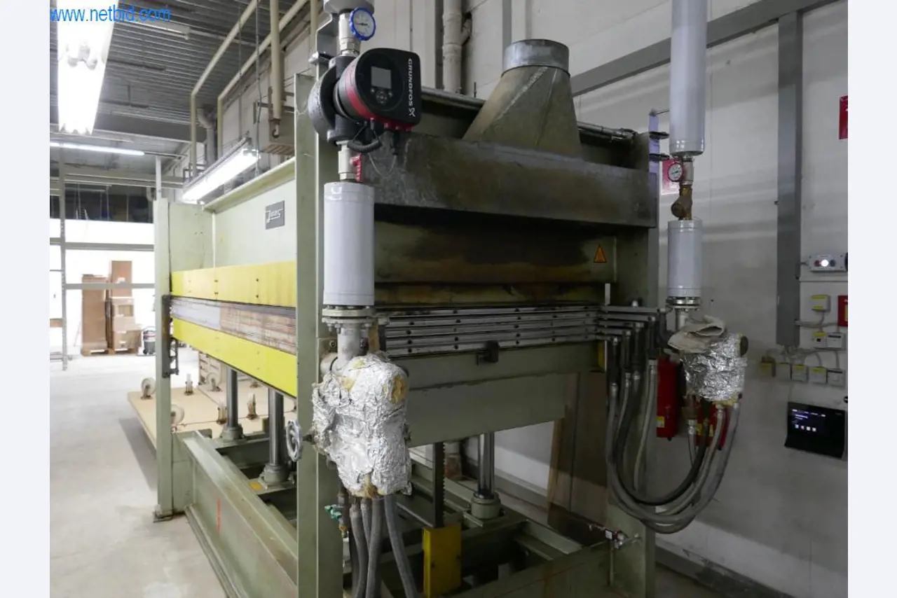 Machines voor de productie van woonkamermeubels-5
