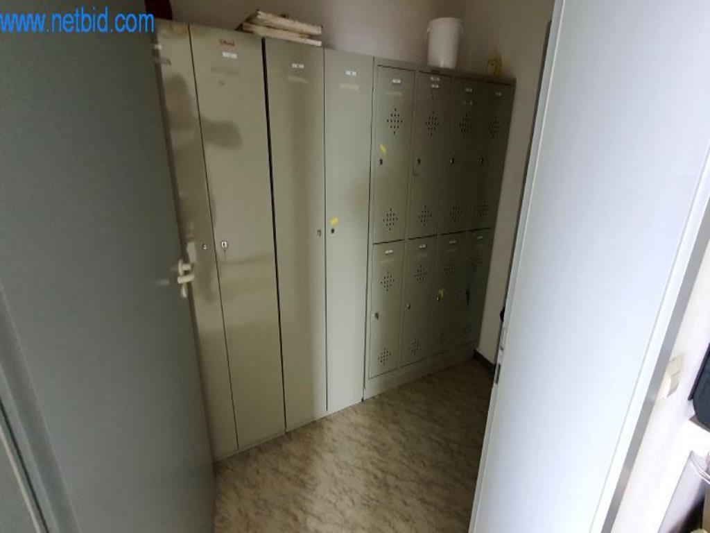 Maschinen zur Herstellung von Wohnraummöbeln-2