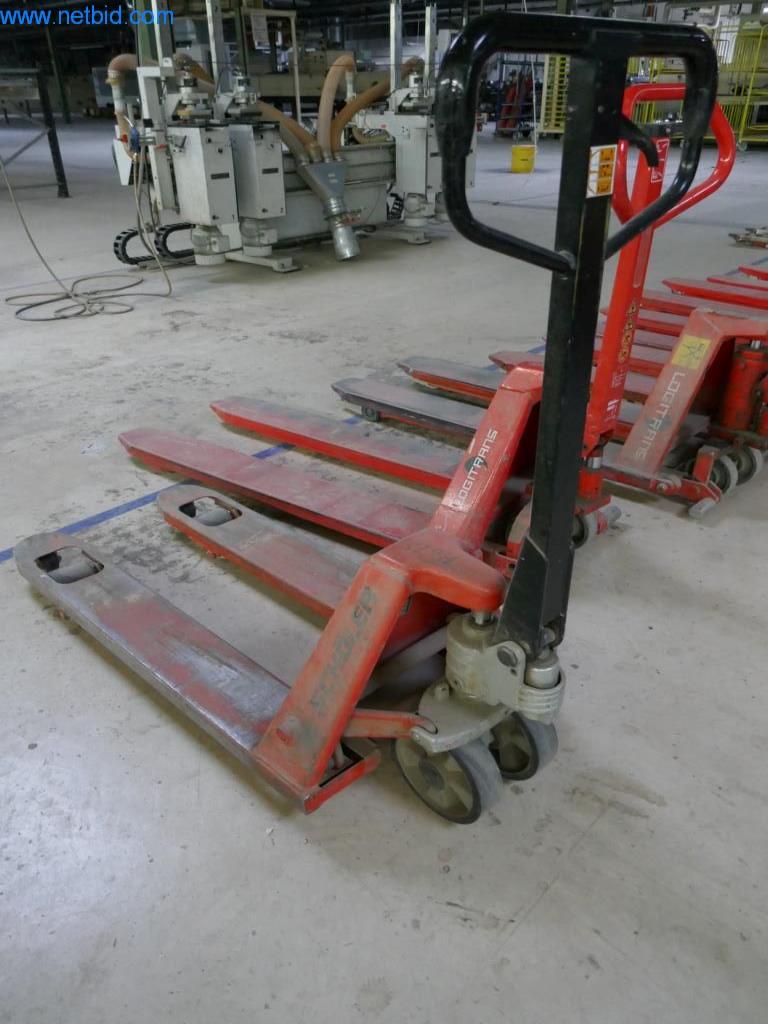 Stroje na výrobu obývacího nábytku-3