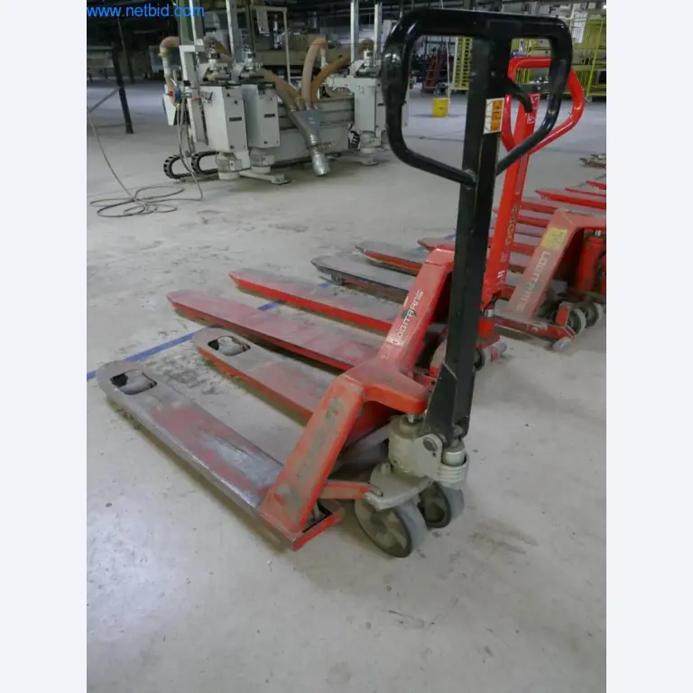 Stroje na výrobu obývacího nábytku-3