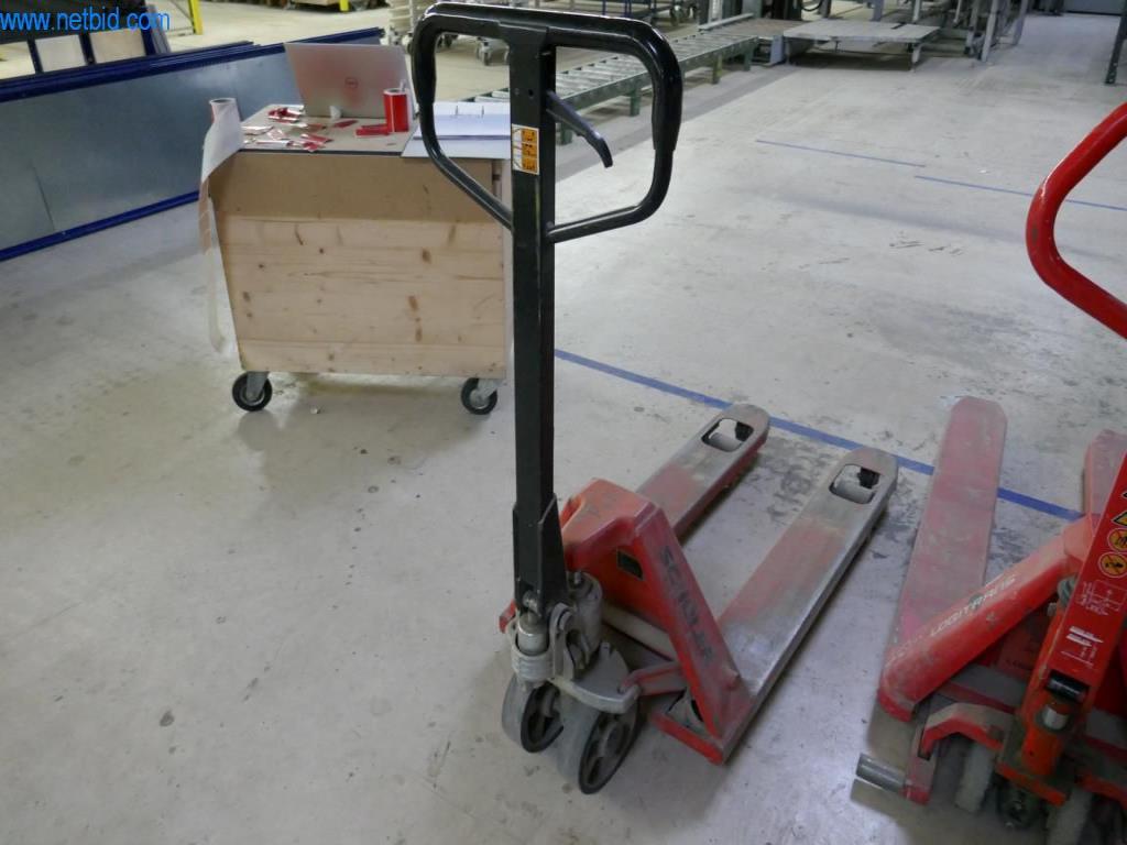 Stroje na výrobu obývacího nábytku-4