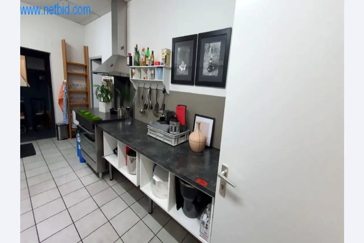 Máquinas para a produção de mobiliário para salas de estar-2