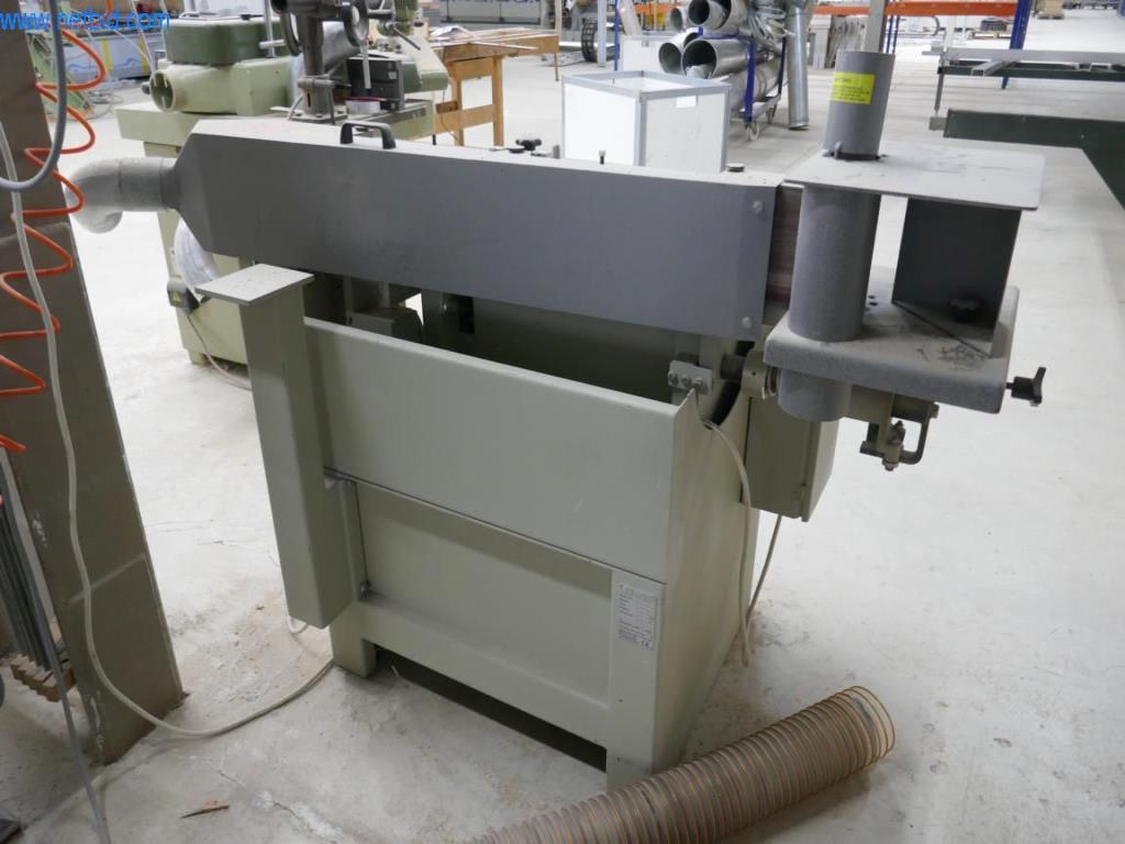 Stroje na výrobu obývacího nábytku-4