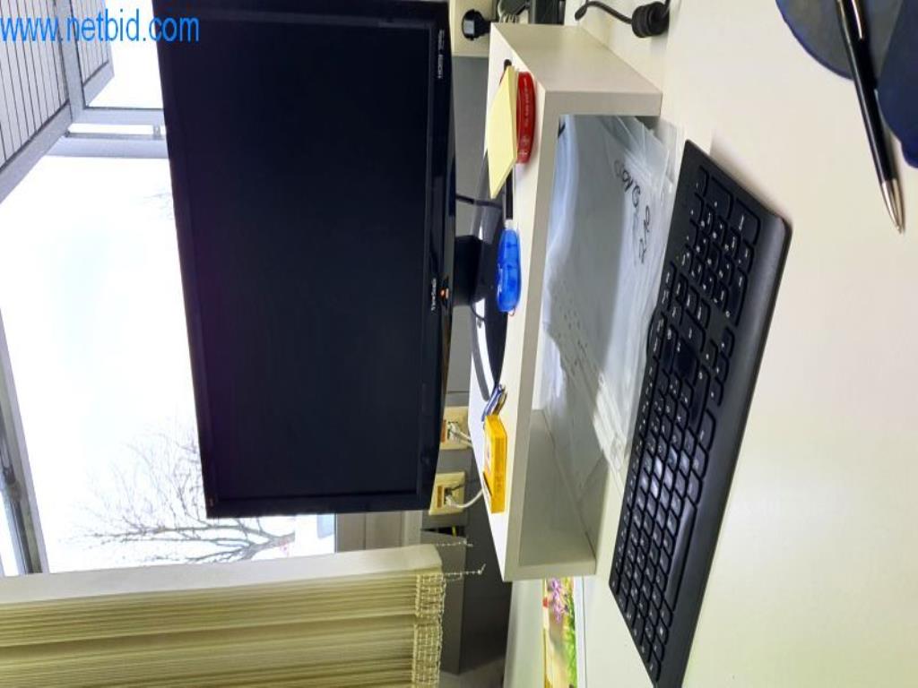 Stroje na výrobu obývacího nábytku-2