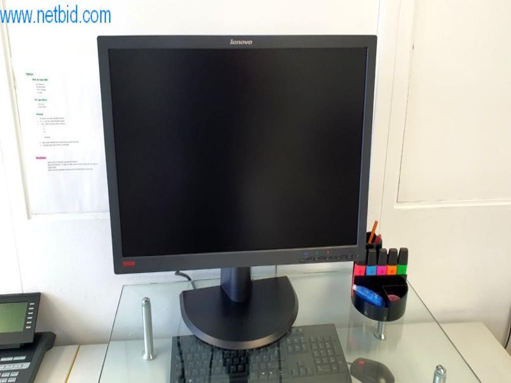 Stroje na výrobu obývacího nábytku-2