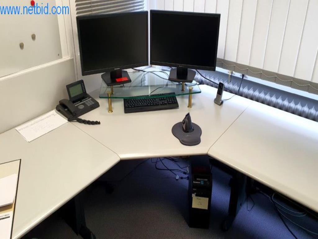 Stroje na výrobu obývacího nábytku-2