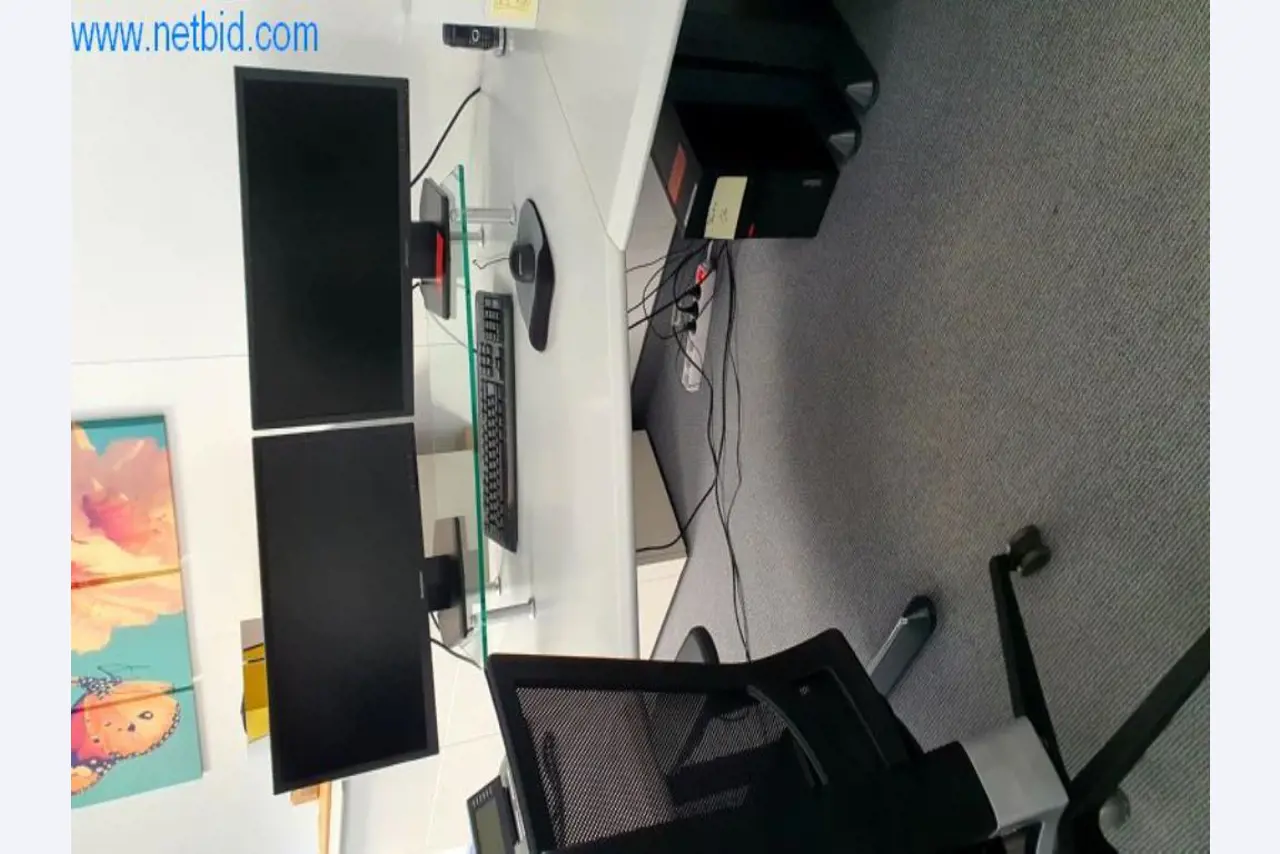 Stroje na výrobu obývacího nábytku-3