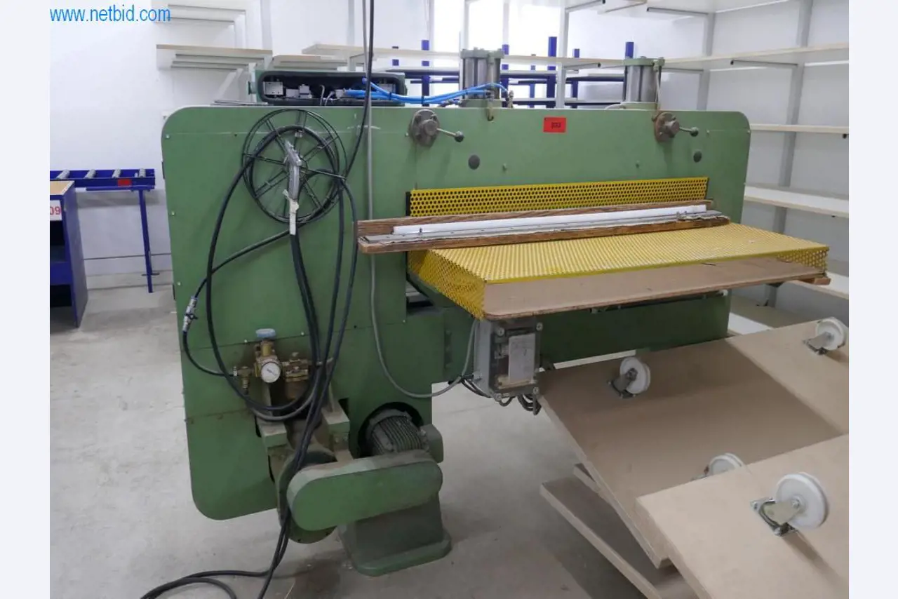 Máquinas para a produção de mobiliário para salas de estar-1