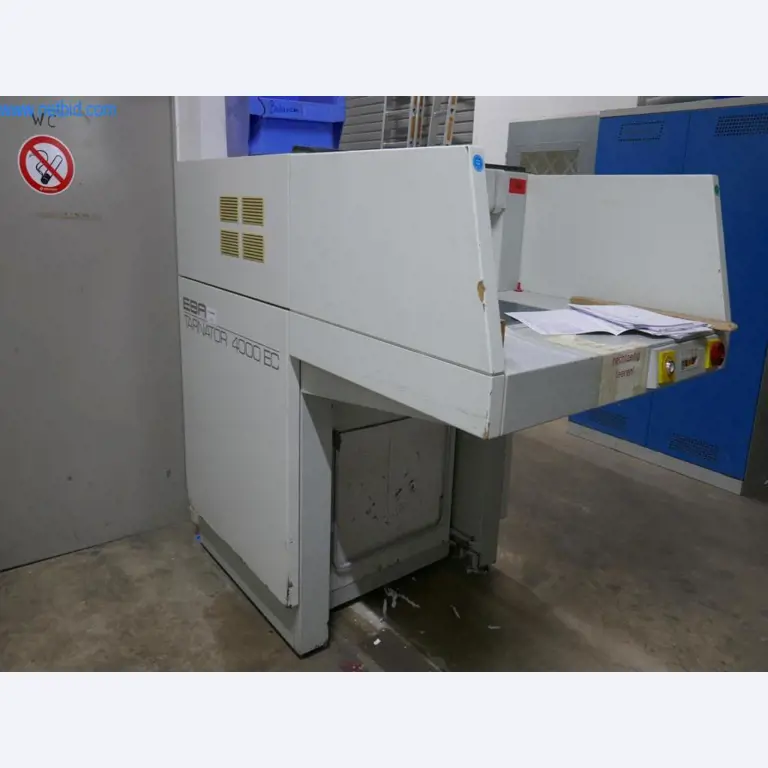 Máquinas para a produção de mobiliário para salas de estar-1