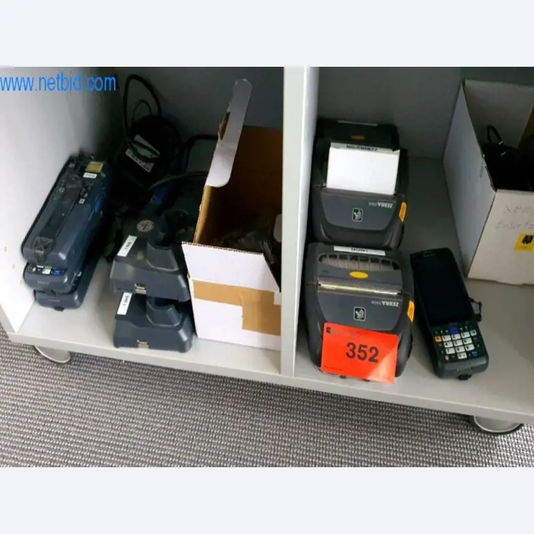 Máquinas para a produção de mobiliário para salas de estar-1