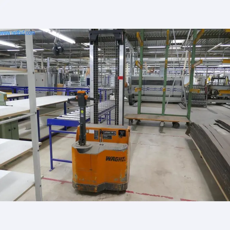 Máquinas para a produção de mobiliário para salas de estar-1