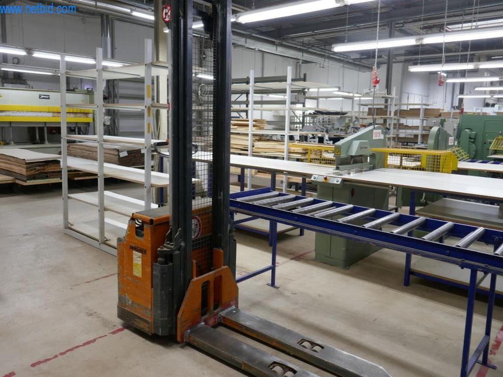 Machines pour la fabrication de meubles d'intérieur-3