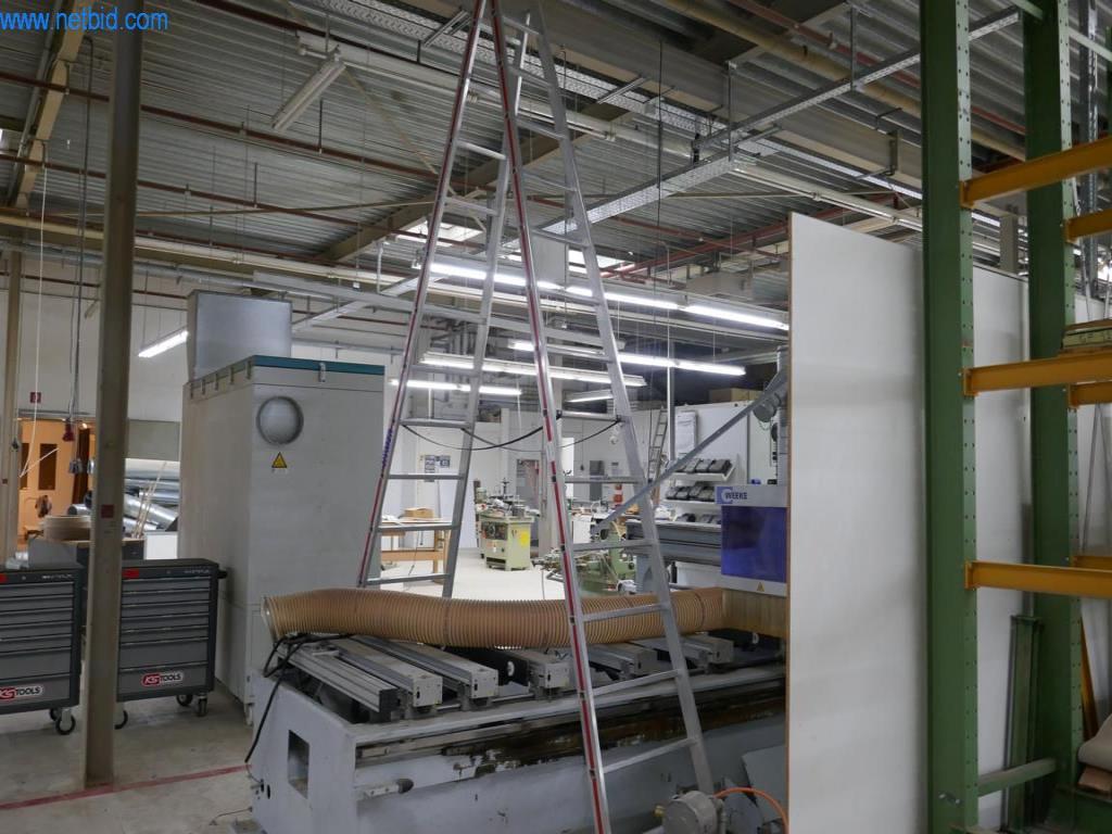 Maschinen zur Herstellung von Wohnraummöbeln-3