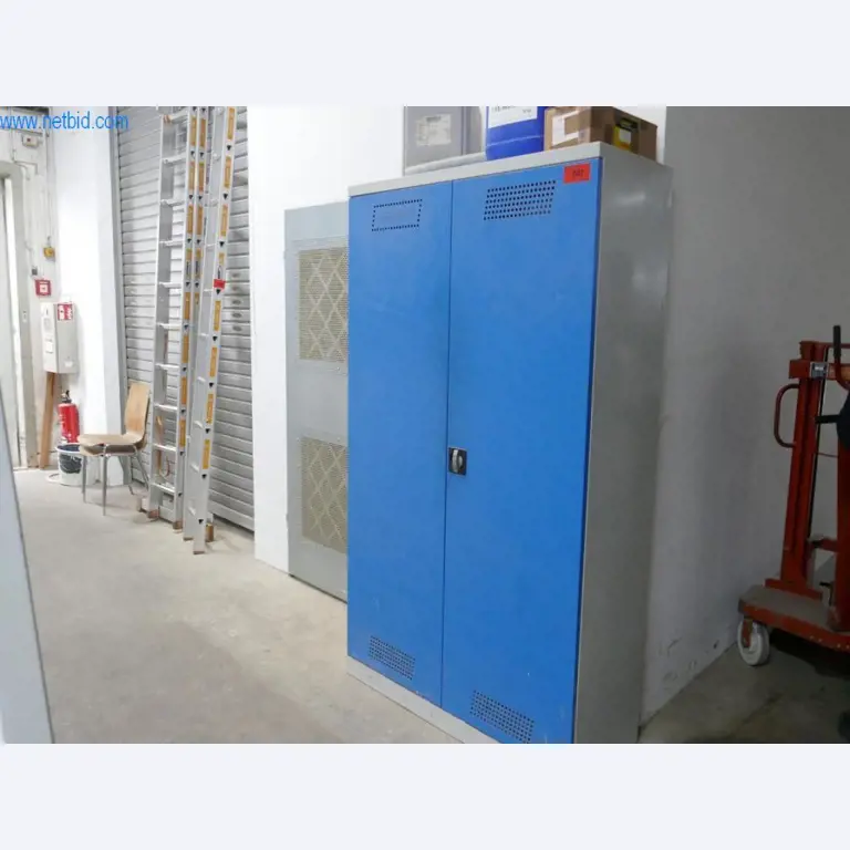 Maschinen zur Herstellung von Wohnraummöbeln-1