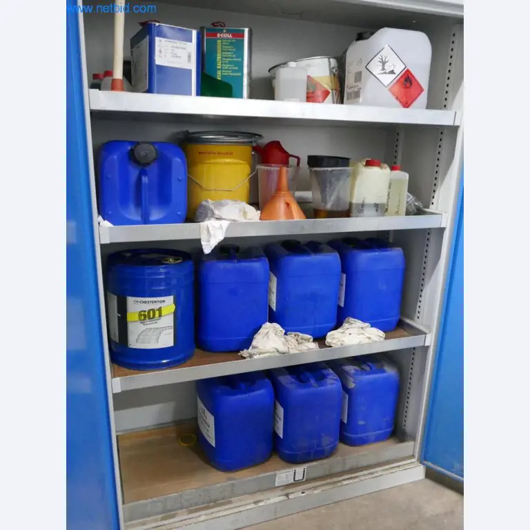 Maschinen zur Herstellung von Wohnraummöbeln-3